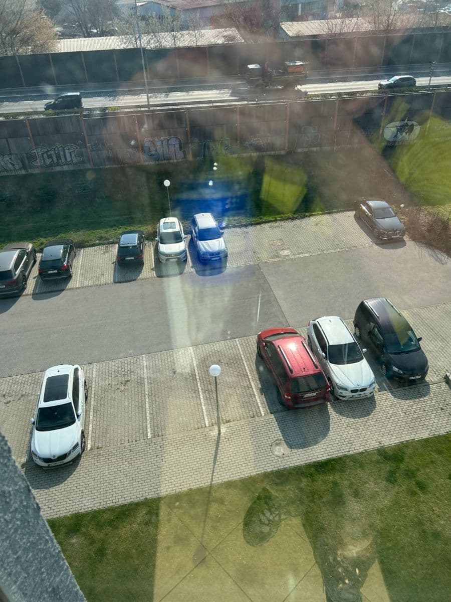 Prenájom bytu 1-izbový 48 m², Hrachová, Ružinov, Bratislavský kraj Prenájom bytu 1-izbový 48 m², Hrachová, Ružinov, Bratislavský kraj