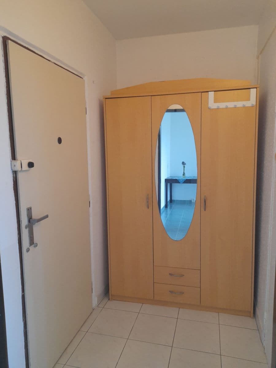 Prenájom bytu 1-izbový 32 m², Varnsdorfská, Praha, Praha Prenájom bytu 1-izbový 32 m², Varnsdorfská, Praha, Praha