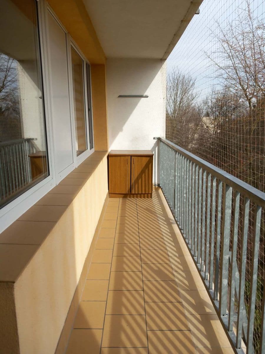 Prenájom bytu 1-izbový 32 m², Varnsdorfská, Praha, Praha Prenájom bytu 1-izbový 32 m², Varnsdorfská, Praha, Praha