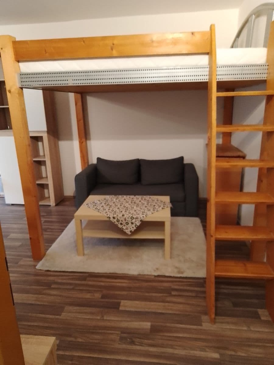 Prenájom bytu 1-izbový 30 m², Milevská, Praha, Praha Prenájom bytu 1-izbový 30 m², Milevská, Praha, Praha