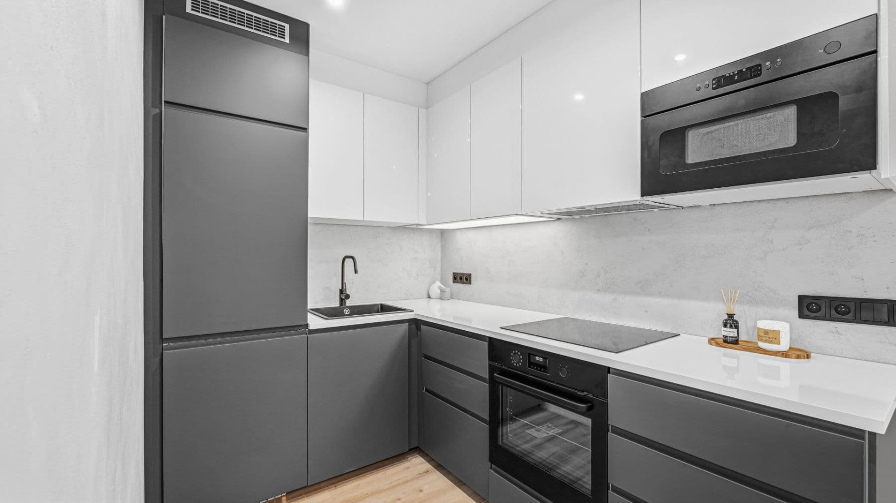 Predaj bytu 4-izbový 80 m², Emilie Hyblerové, Praha, Praha Predaj bytu 4-izbový 80 m², Emilie Hyblerové, Praha, Praha