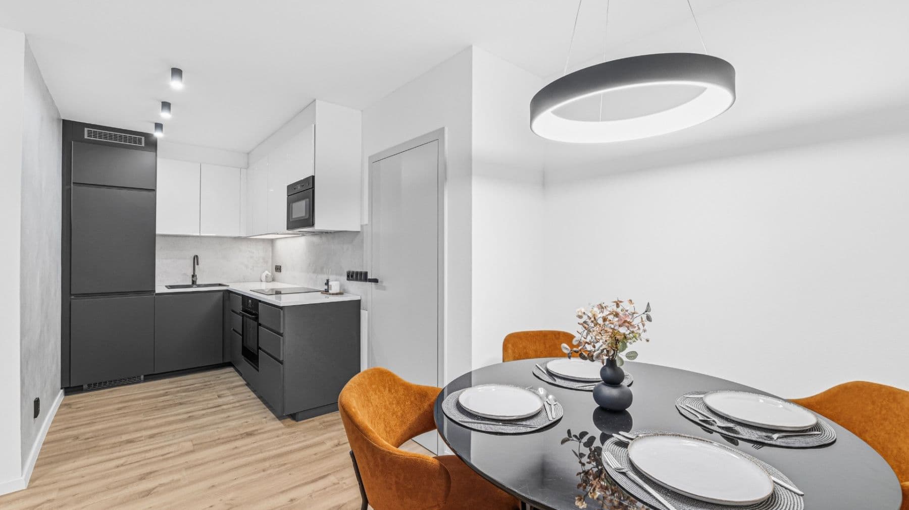 Predaj bytu 4-izbový 80 m², Emilie Hyblerové, Praha, Praha Predaj bytu 4-izbový 80 m², Emilie Hyblerové, Praha, Praha