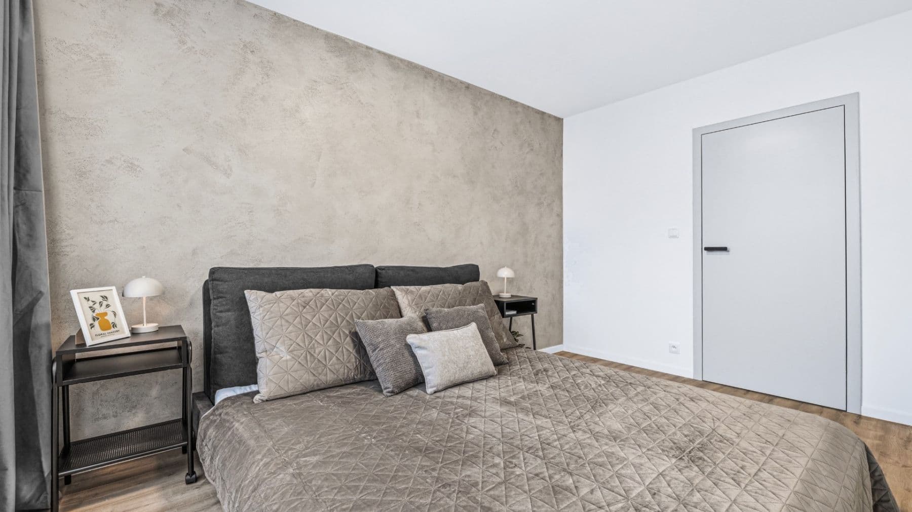 Predaj bytu 4-izbový 80 m², Emilie Hyblerové, Praha, Praha Predaj bytu 4-izbový 80 m², Emilie Hyblerové, Praha, Praha