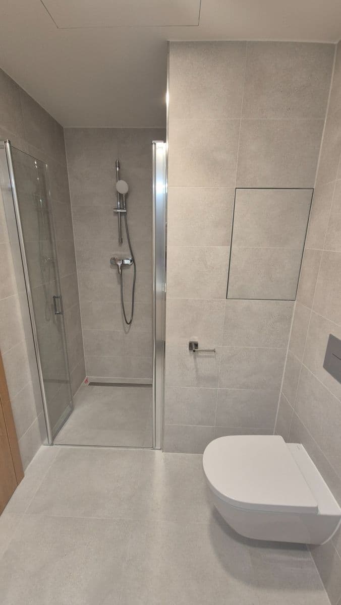 Prenájom bytu 1-izbový 32 m², Poděbradská, Praha, Praha Prenájom bytu 1-izbový 32 m², Poděbradská, Praha, Praha