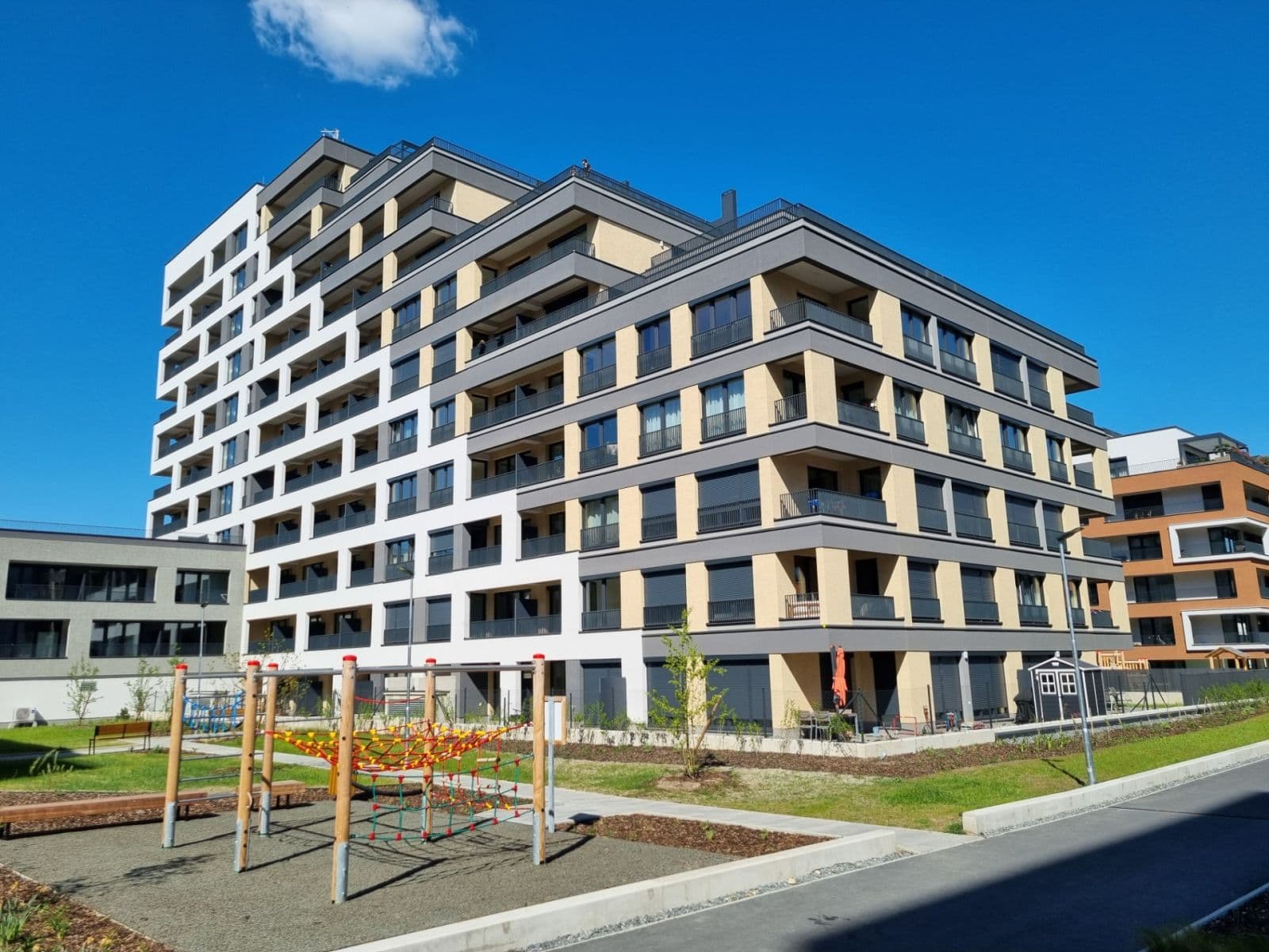 Prenájom bytu 1-izbový 32 m², Poděbradská, Praha, Praha Prenájom bytu 1-izbový 32 m², Poděbradská, Praha, Praha