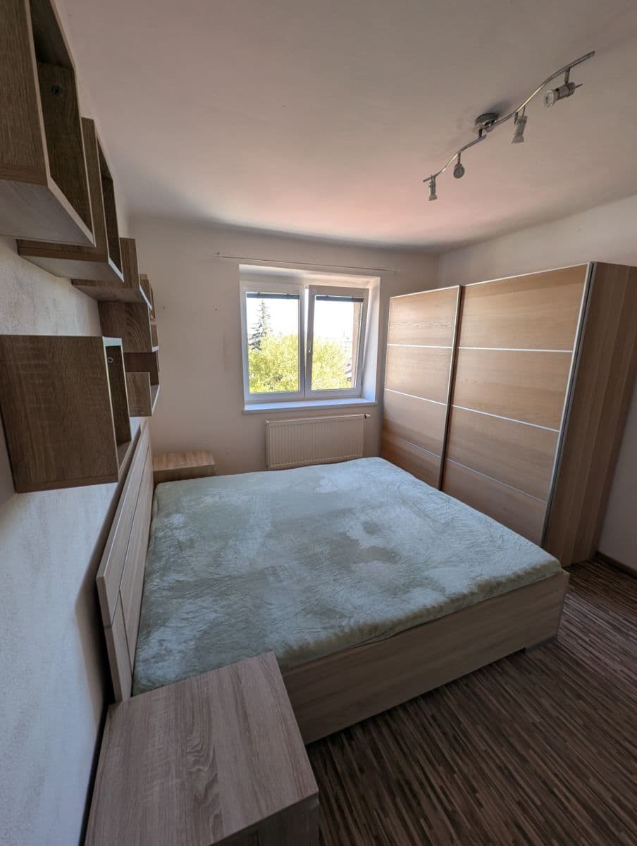 Prenájom bytu 2-izbový 54 m², Seifertova, Jihlava, Kraj Vysočina Prenájom bytu 2-izbový 54 m², Seifertova, Jihlava, Kraj Vysočina