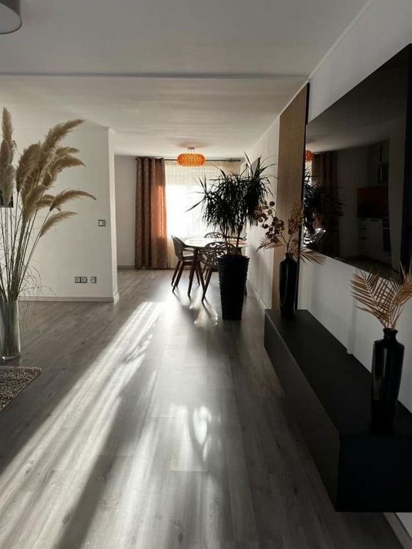 Prenájom bytu 2-izbový 50 m², München, Bavorsko Prenájom bytu 2-izbový 50 m², München, Bavorsko