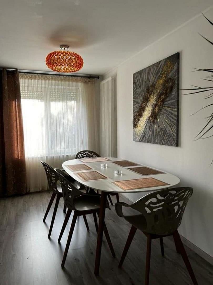 Prenájom bytu 2-izbový 50 m², München, Bavorsko Prenájom bytu 2-izbový 50 m², München, Bavorsko