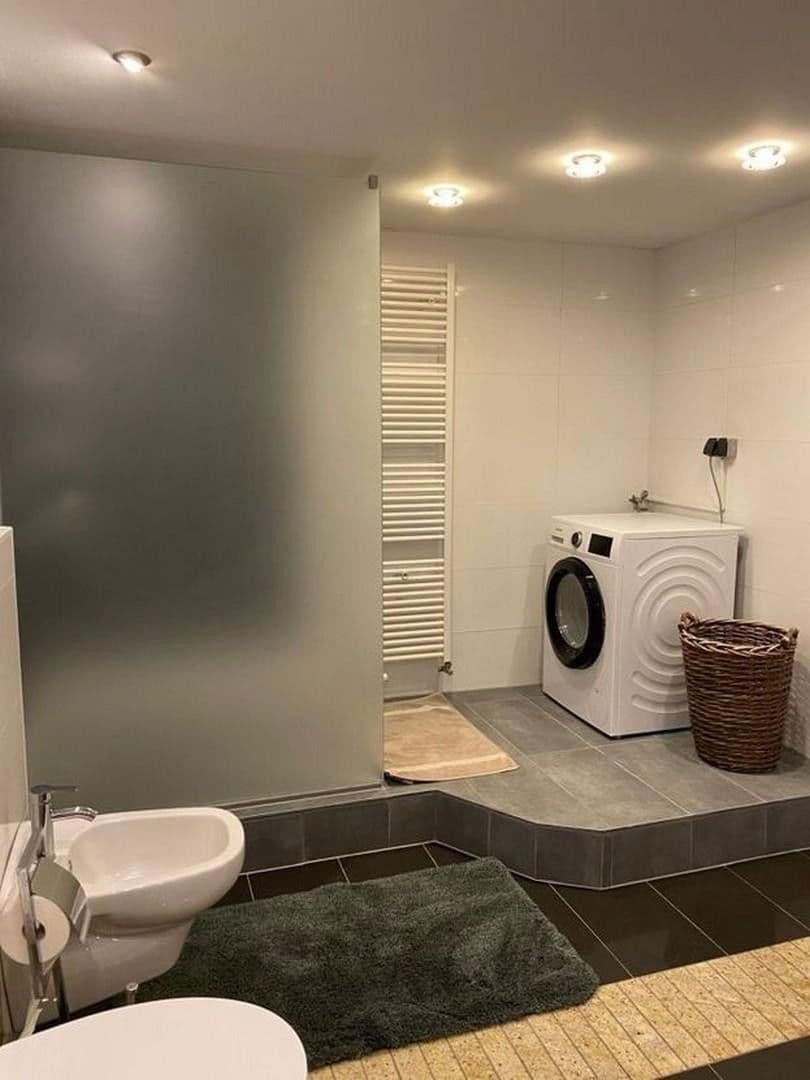 Prenájom bytu 2-izbový 50 m², München, Bavorsko Prenájom bytu 2-izbový 50 m², München, Bavorsko