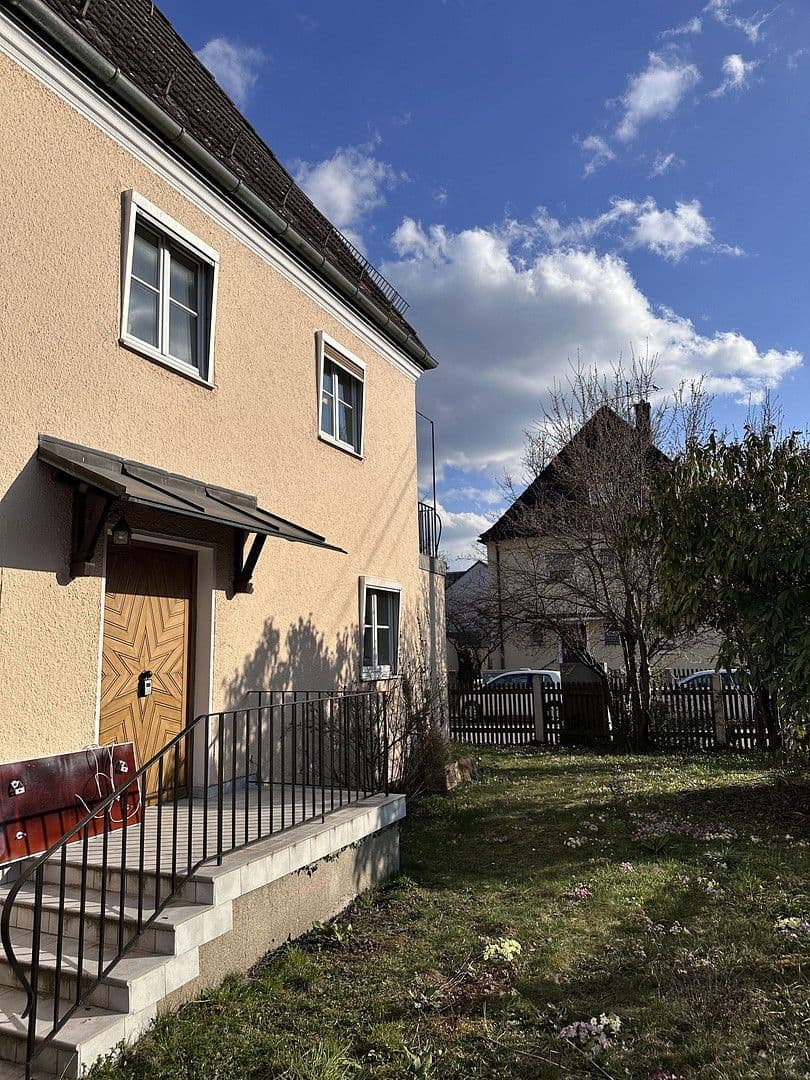 Prenájom bytu 2-izbový 65 m², München, Bavorsko Prenájom bytu 2-izbový 65 m², München, Bavorsko