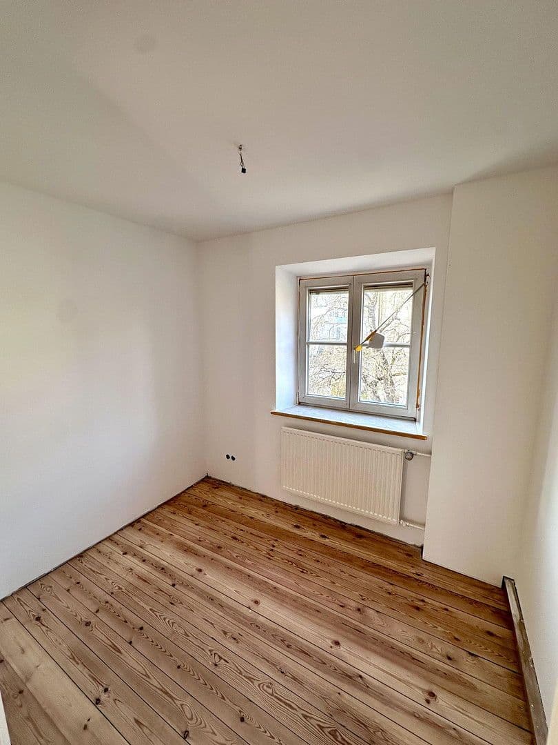 Prenájom bytu 2-izbový 65 m², München, Bavorsko Prenájom bytu 2-izbový 65 m², München, Bavorsko