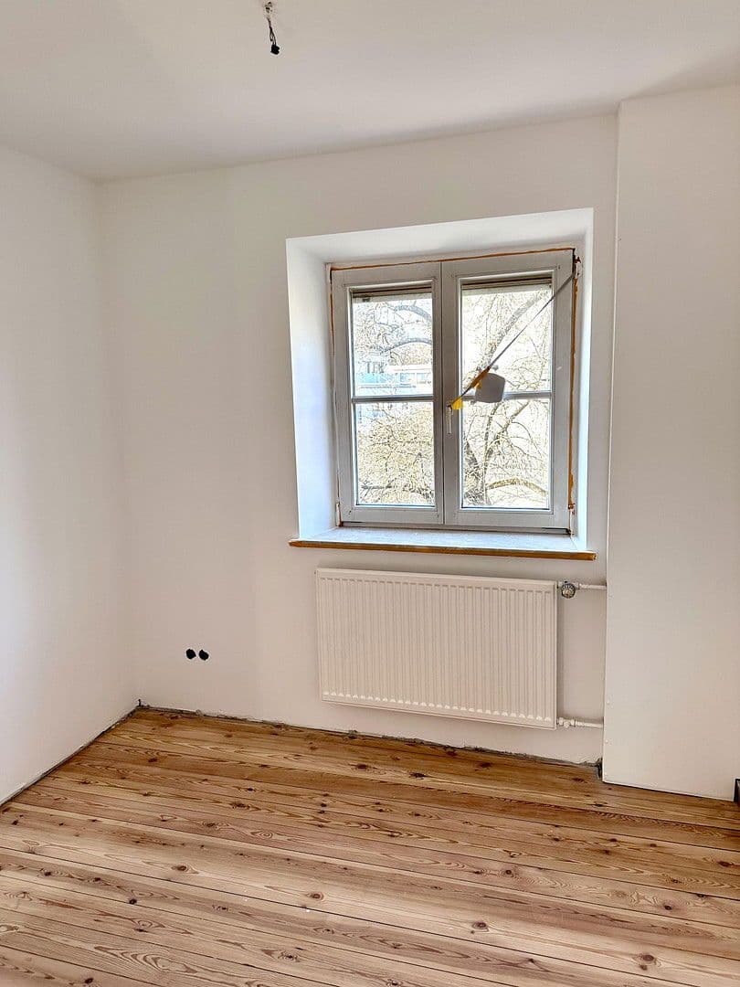 Prenájom bytu 2-izbový 65 m², München, Bavorsko Prenájom bytu 2-izbový 65 m², München, Bavorsko
