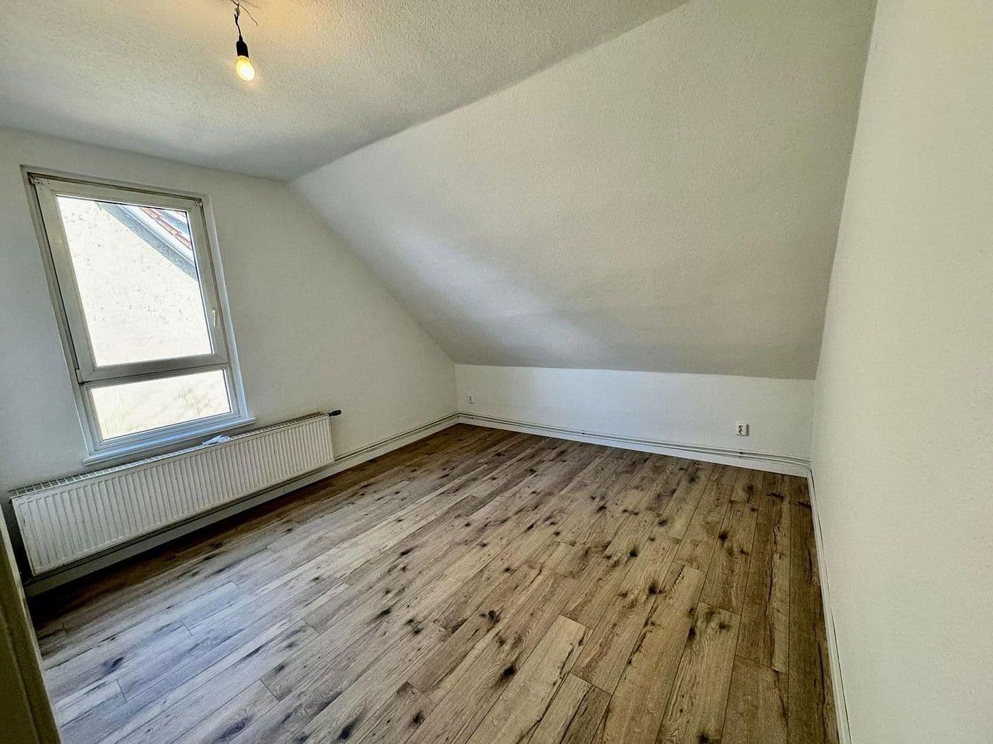 Prenájom bytu 2-izbový 76 m², Hildesheim, Dolné Sasko Prenájom bytu 2-izbový 76 m², Hildesheim, Dolné Sasko