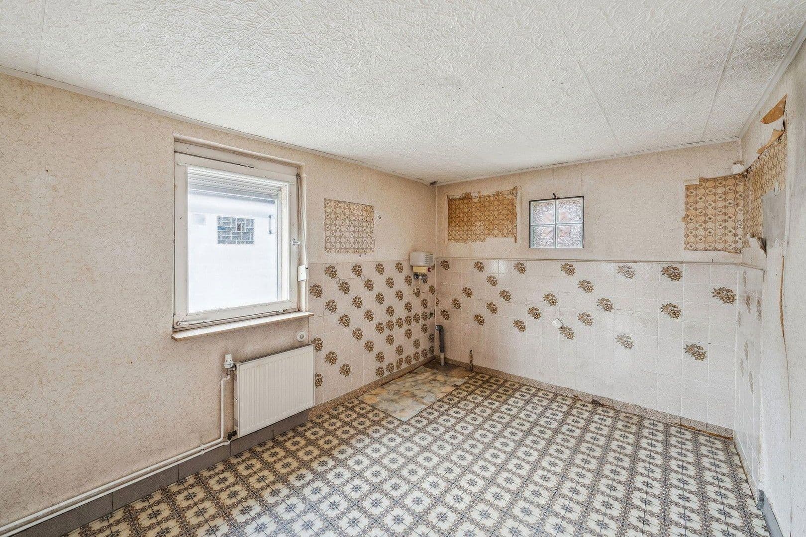 Predaj domu 291 m², pozemek 292 m², Stockstadt am Rhein, Hesensko Predaj domu 291 m², pozemek 292 m², Stockstadt am Rhein, Hesensko