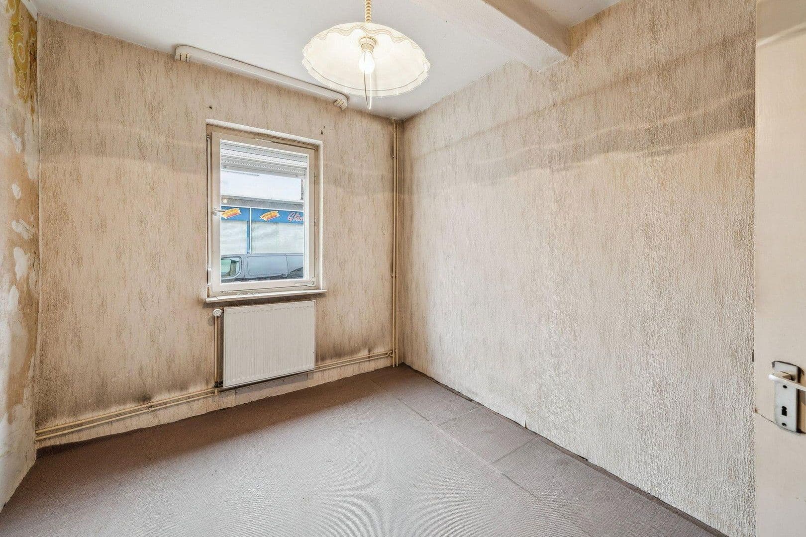 Predaj domu 291 m², pozemek 292 m², Stockstadt am Rhein, Hesensko Predaj domu 291 m², pozemek 292 m², Stockstadt am Rhein, Hesensko