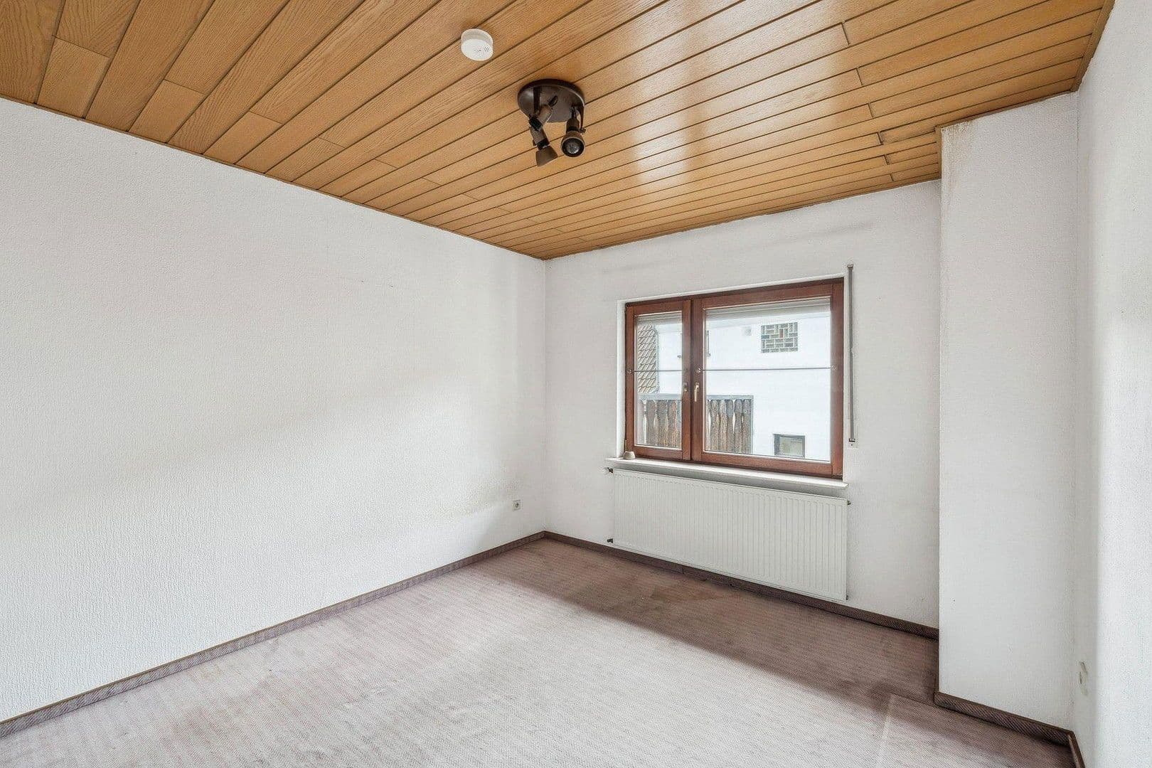 Predaj domu 291 m², pozemek 292 m², Stockstadt am Rhein, Hesensko Predaj domu 291 m², pozemek 292 m², Stockstadt am Rhein, Hesensko