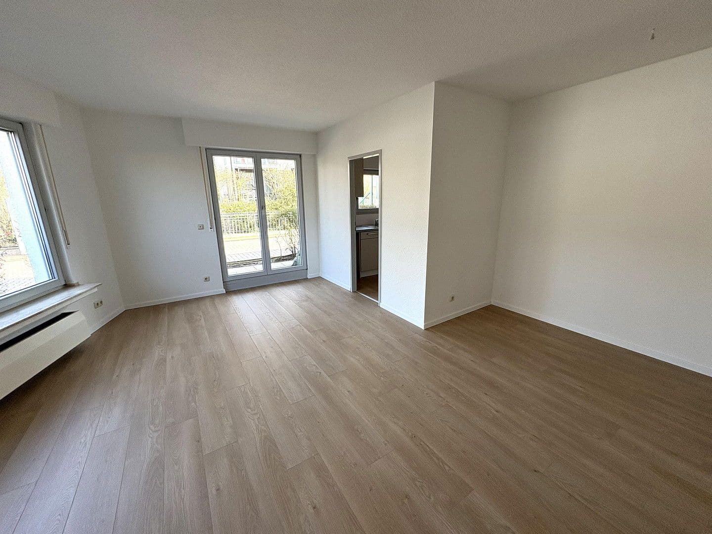 Predaj bytu 3-izbový 71 m², Kastanienring 14, Leipzig, Sasko Predaj bytu 3-izbový 71 m², Kastanienring 14, Leipzig, Sasko