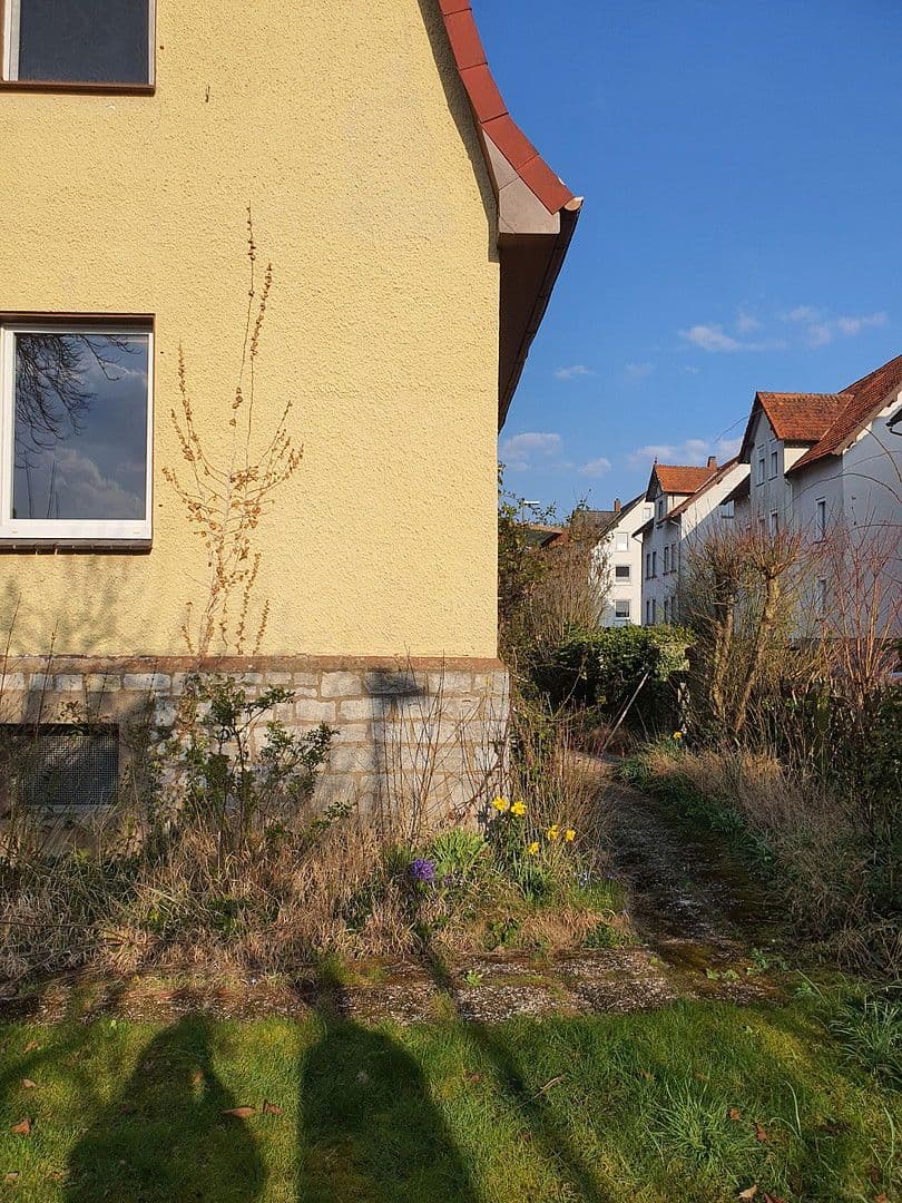 Predaj domu 135 m², pozemek 824 m², Luisenstr. 14, Einbeck, Dolné Sasko Predaj domu 135 m², pozemek 824 m², Luisenstr. 14, Einbeck, Dolné Sasko