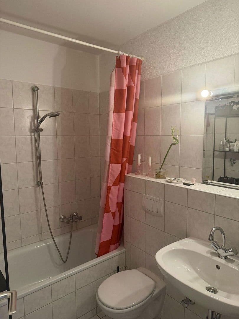 Prenájom bytu 2-izbový 55 m², Nürnberg, Bavorsko Prenájom bytu 2-izbový 55 m², Nürnberg, Bavorsko