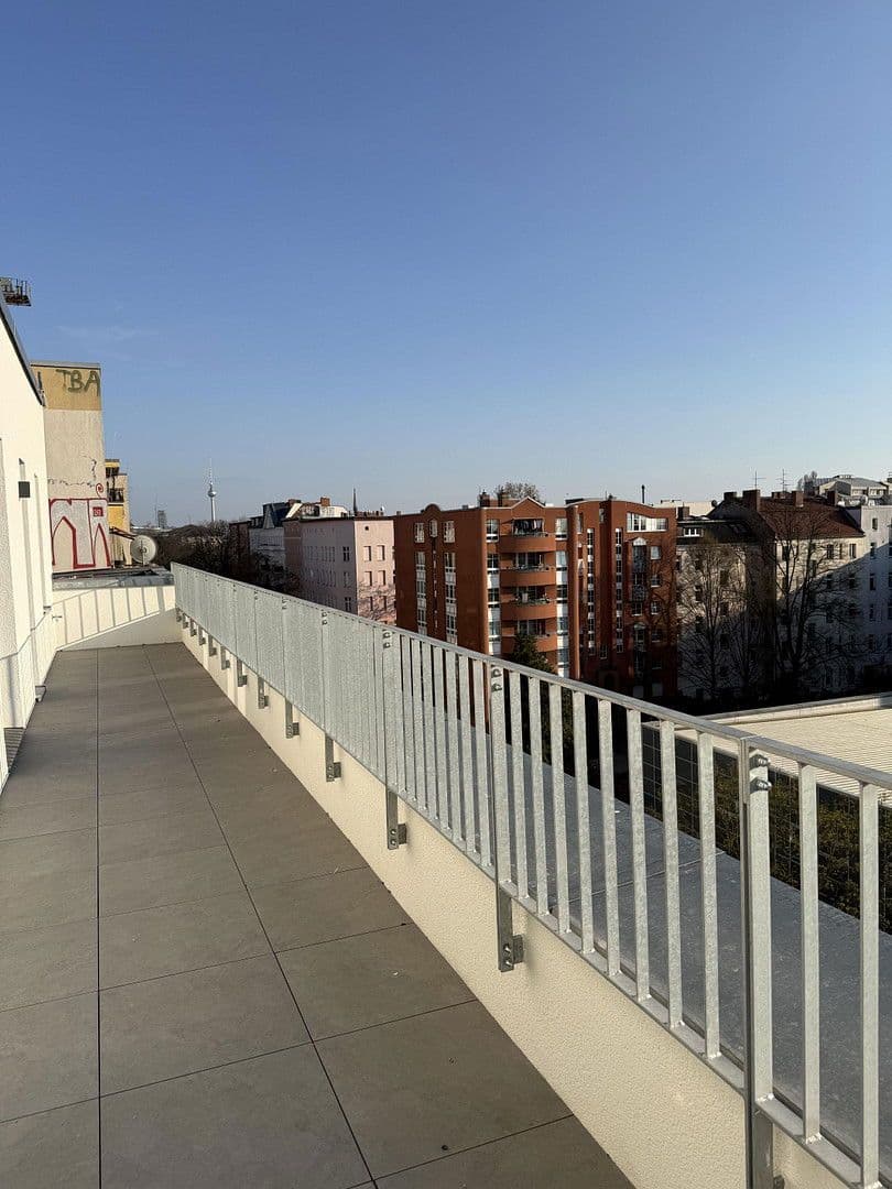 Prenájom bytu 1-izbový 30 m², Berlin, Berlín Prenájom bytu 1-izbový 30 m², Berlin, Berlín