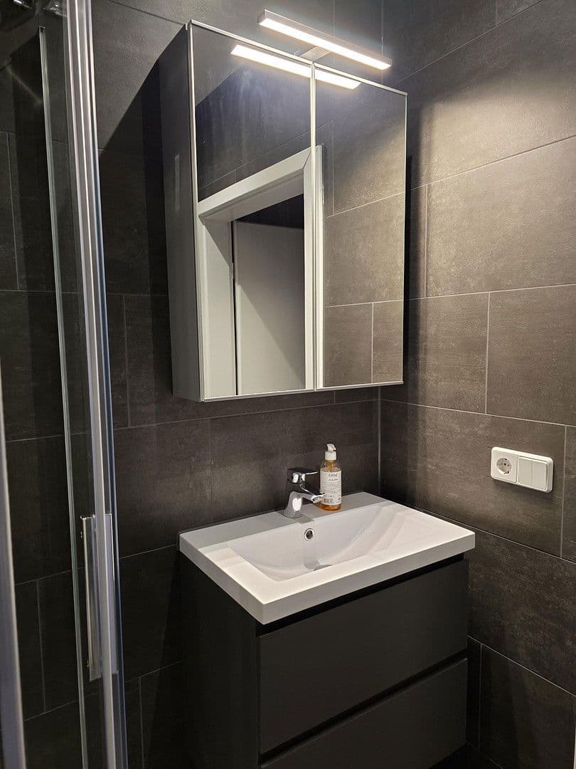 Prenájom bytu 3-izbový 80 m², Hohenmölsen, Sasko-Anhaltsko Prenájom bytu 3-izbový 80 m², Hohenmölsen, Sasko-Anhaltsko