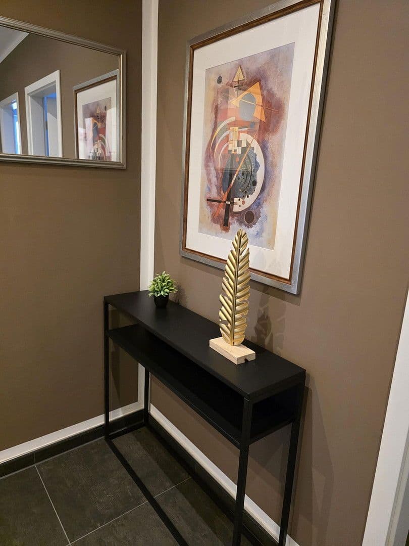 Prenájom bytu 3-izbový 80 m², Hohenmölsen, Sasko-Anhaltsko Prenájom bytu 3-izbový 80 m², Hohenmölsen, Sasko-Anhaltsko