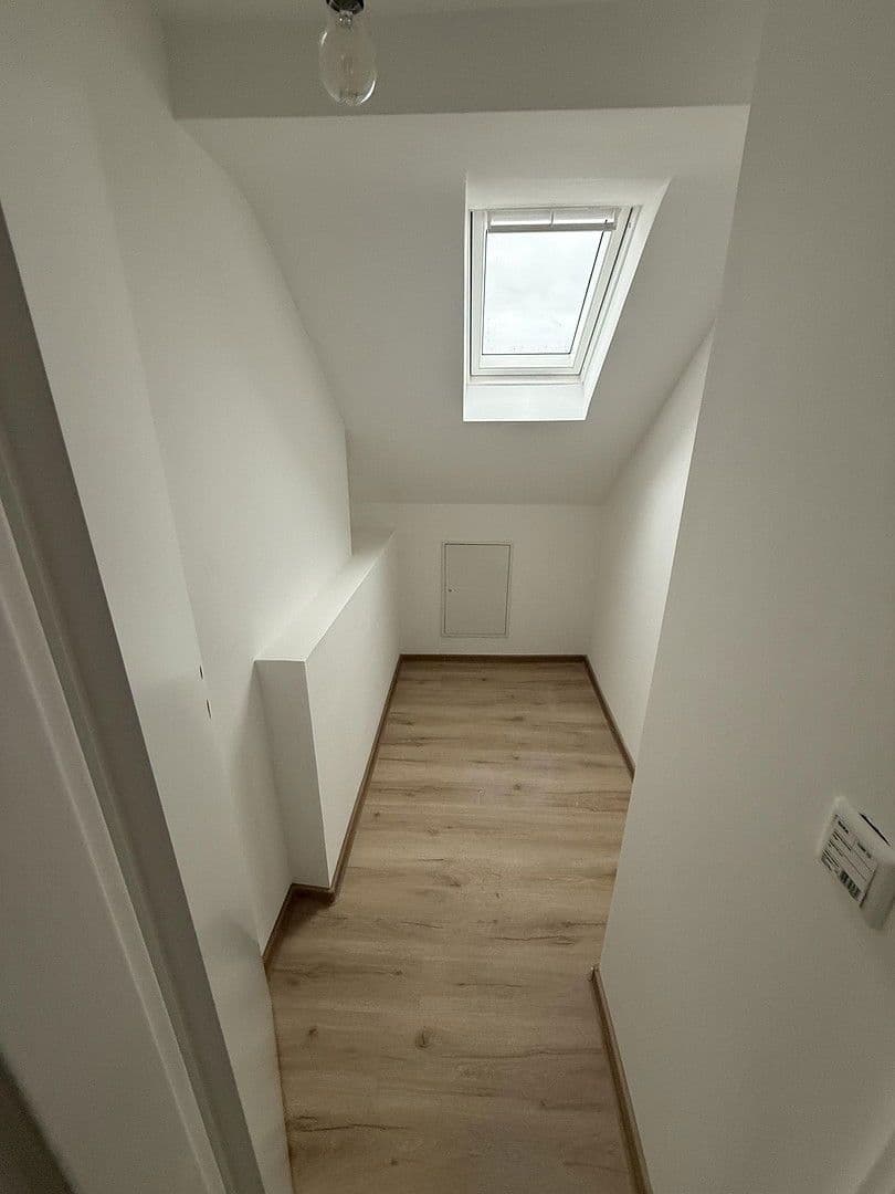 Prenájom bytu 2-izbový 53 m², Konrad Adenauer Str. 3, Mühlheim am Main, Hesensko Prenájom bytu 2-izbový 53 m², Konrad Adenauer Str. 3, Mühlheim am Main, Hesensko