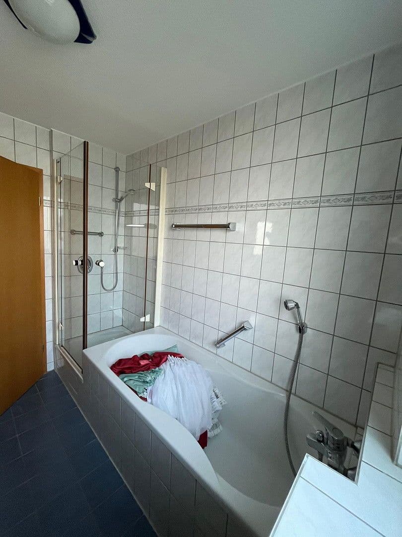 Prenájom bytu 3-izbový 72 m², Gerteisenstr. 9, Gerlingen, Bádensko-Wurttembersko Prenájom bytu 3-izbový 72 m², Gerteisenstr. 9, Gerlingen, Bádensko-Wurttembersko