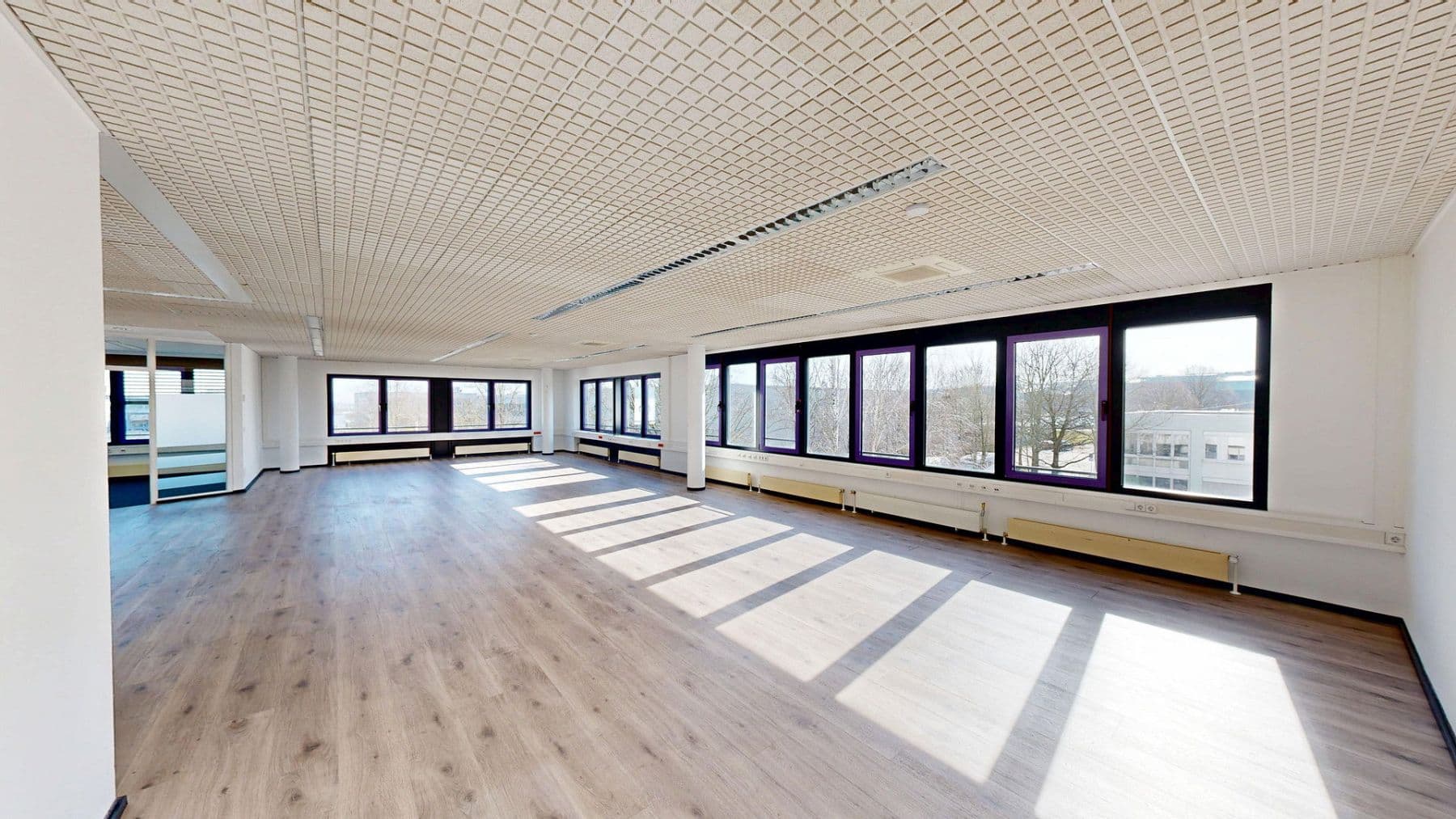 Prenájom kancelárie 395 m², Berblingerstraße 12, Ditzingen, Bádensko-Wurttembersko Prenájom kancelárie 395 m², Berblingerstraße 12, Ditzingen, Bádensko-Wurttembersko