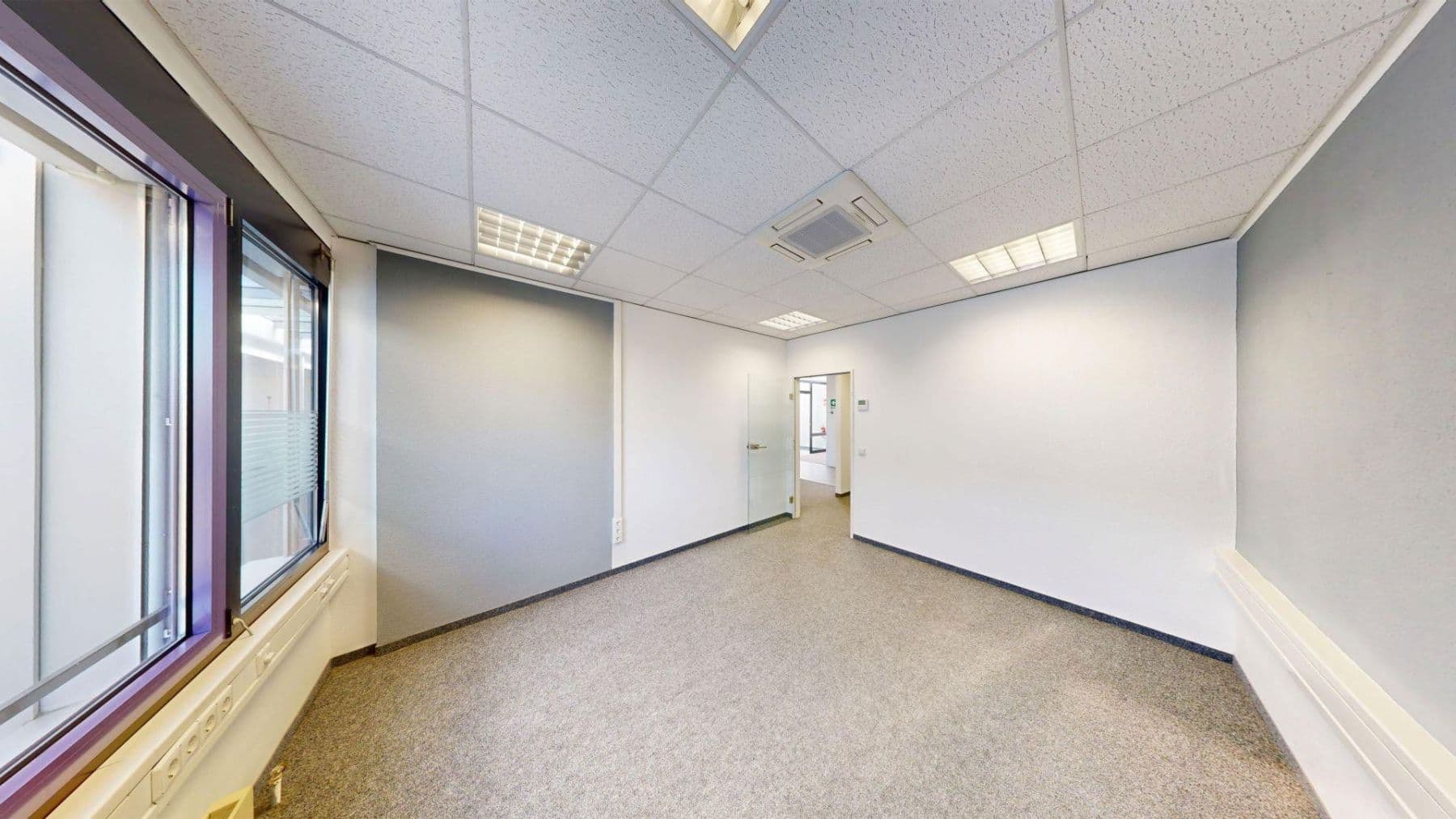 Prenájom kancelárie 395 m², Berblingerstraße 12, Ditzingen, Bádensko-Wurttembersko Prenájom kancelárie 395 m², Berblingerstraße 12, Ditzingen, Bádensko-Wurttembersko