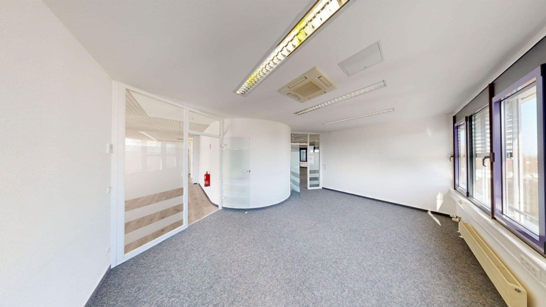 Prenájom kancelárie 395 m², Berblingerstraße 12, Ditzingen, Bádensko-Wurttembersko Prenájom kancelárie 395 m², Berblingerstraße 12, Ditzingen, Bádensko-Wurttembersko