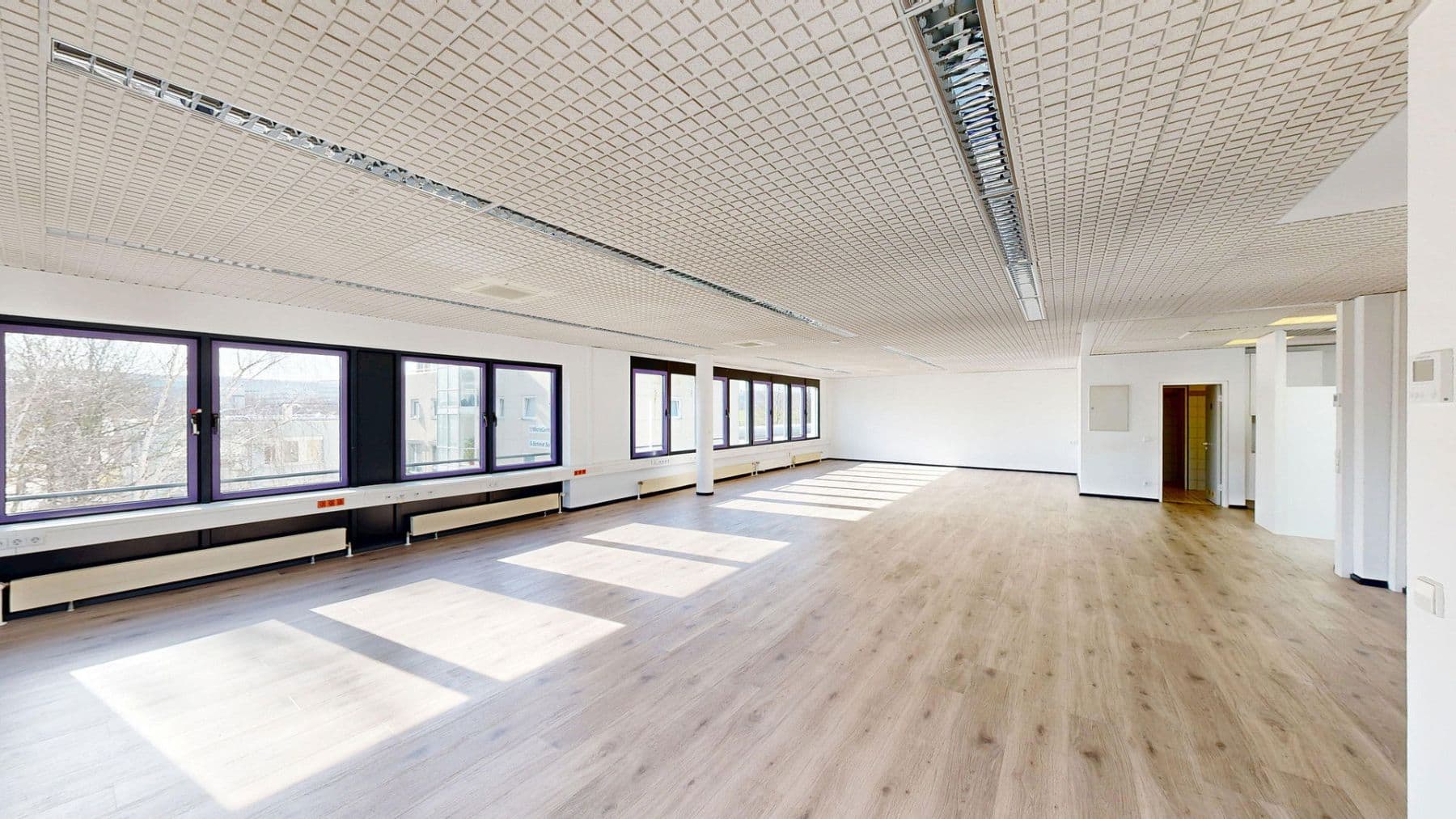 Prenájom kancelárie 395 m², Berblingerstraße 12, Ditzingen, Bádensko-Wurttembersko Prenájom kancelárie 395 m², Berblingerstraße 12, Ditzingen, Bádensko-Wurttembersko