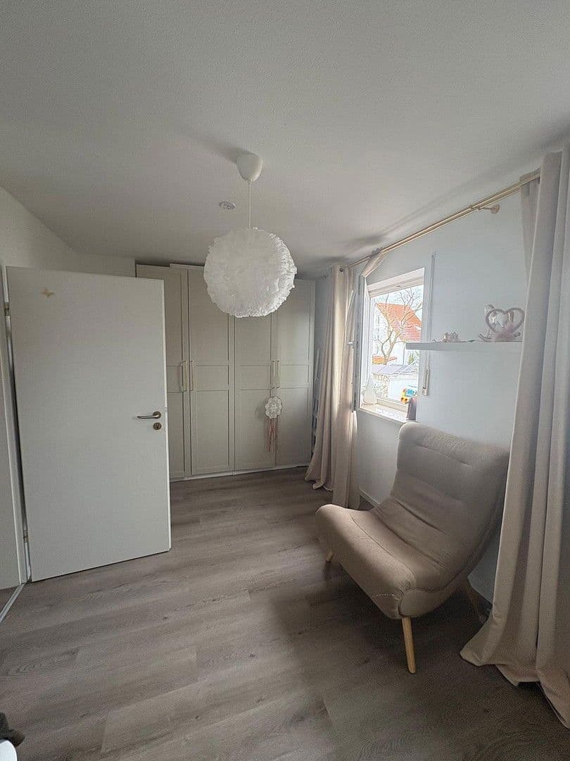 Prenájom domu 137 m², pozemek 150 m², München, Bavorsko Prenájom domu 137 m², pozemek 150 m², München, Bavorsko