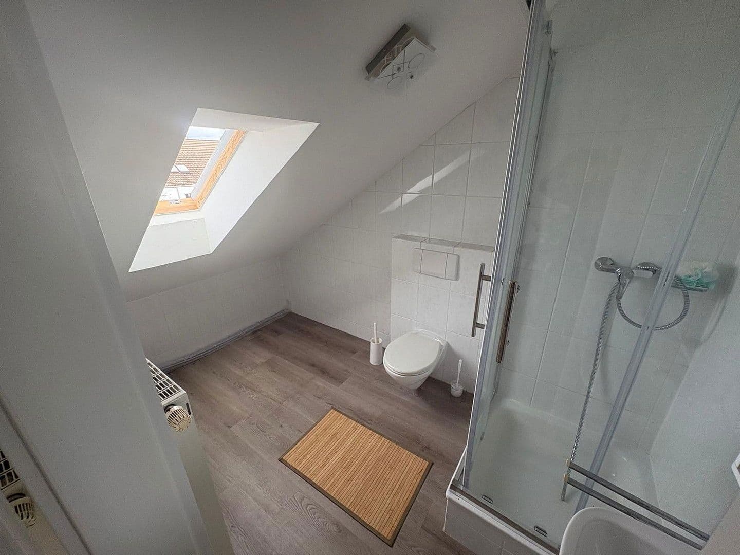 Prenájom domu 137 m², pozemek 150 m², München, Bavorsko Prenájom domu 137 m², pozemek 150 m², München, Bavorsko