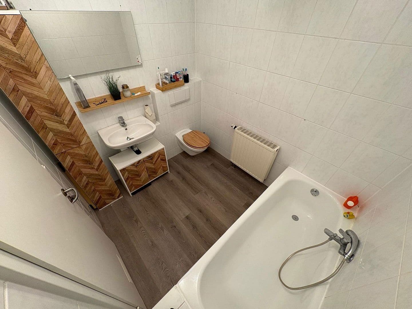 Prenájom domu 137 m², pozemek 150 m², München, Bavorsko Prenájom domu 137 m², pozemek 150 m², München, Bavorsko