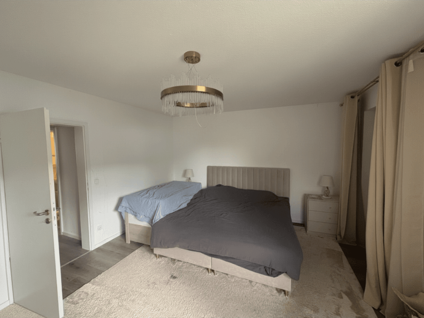 Prenájom domu 137 m², pozemek 150 m², München, Bavorsko Prenájom domu 137 m², pozemek 150 m², München, Bavorsko