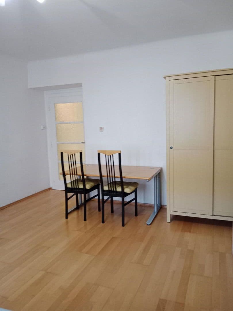 Prenájom bytu 2-izbový 67 m², Reinprechtsdorferstr. 57, Wien, Viedeň Prenájom bytu 2-izbový 67 m², Reinprechtsdorferstr. 57, Wien, Viedeň