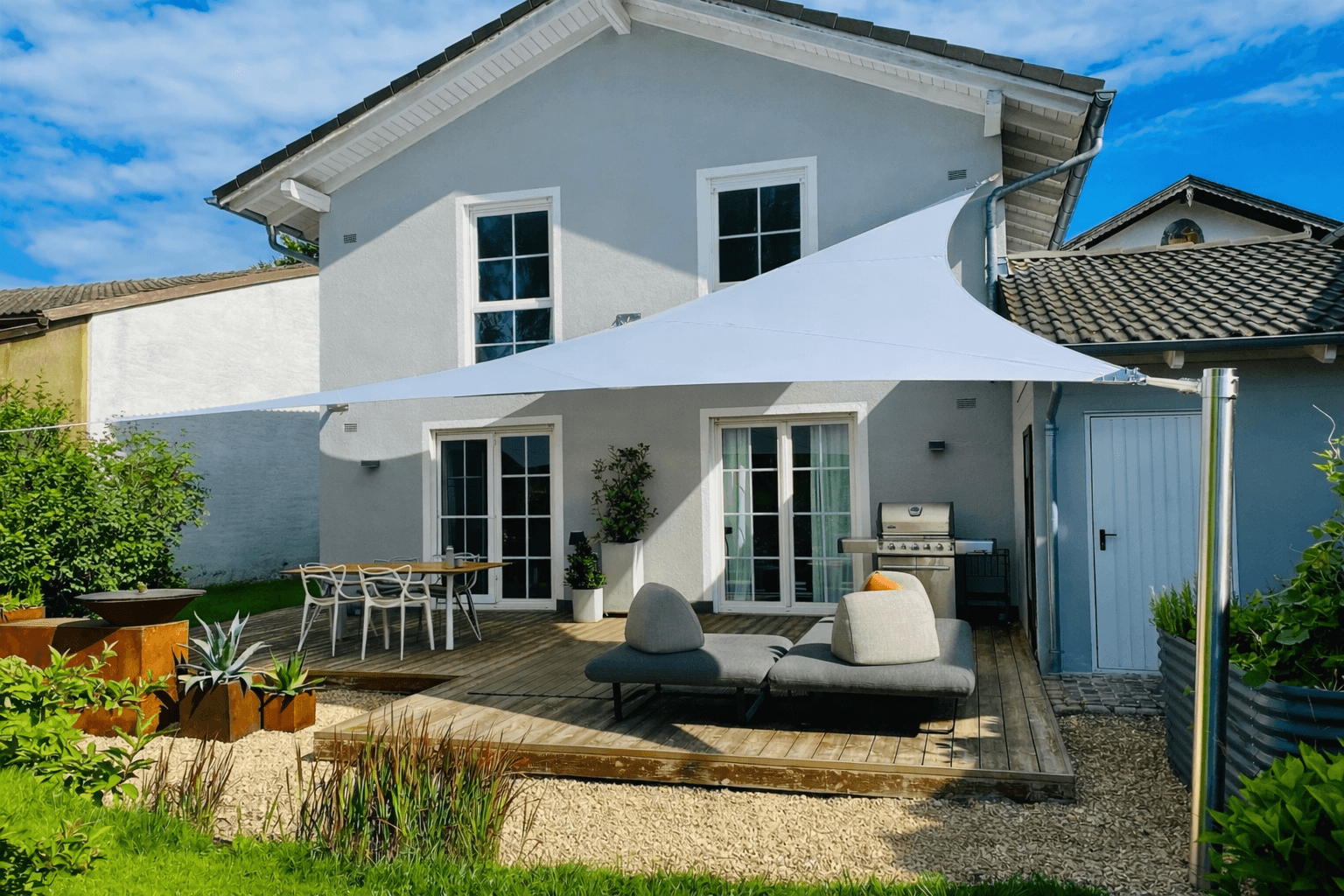 Prenájom domu 141 m², pozemek 500 m², Rosenheim, Bavorsko Prenájom domu 141 m², pozemek 500 m², Rosenheim, Bavorsko