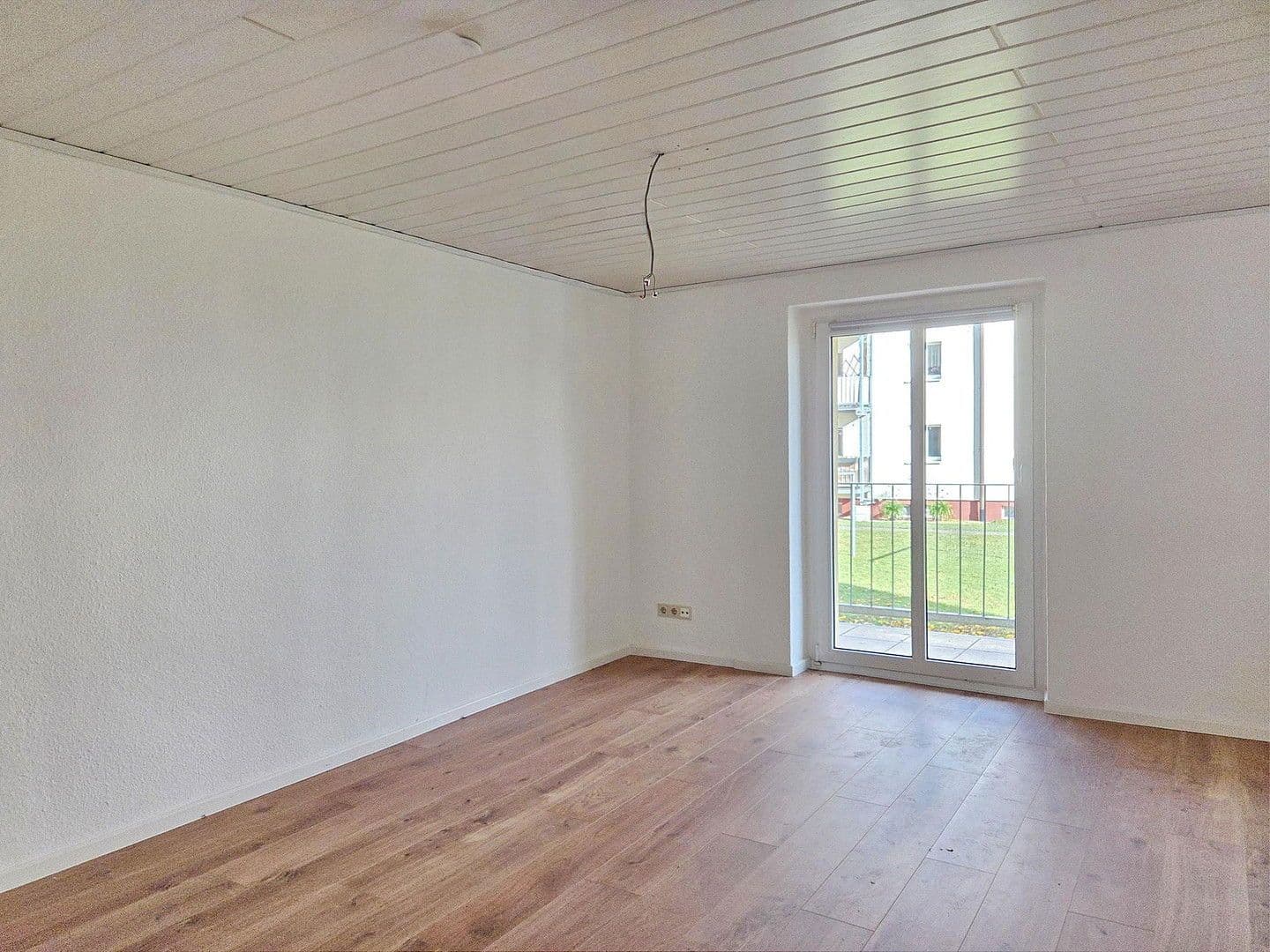Predaj domu 3.097 m², pozemek 6.717 m², Haidelausigker Weg 2-6, Dessau-Roßlau OT Kochstedt, Sasko-Anhaltsko Predaj domu 3.097 m², pozemek 6.717 m², Haidelausigker Weg 2-6, Dessau-Roßlau OT Kochstedt, Sasko-Anhaltsko