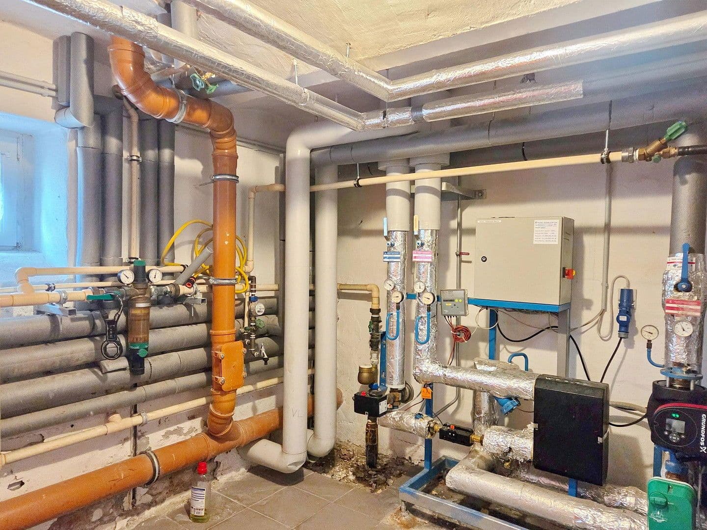 Predaj domu 3.097 m², pozemek 6.717 m², Haidelausigker Weg 2-6, Dessau-Roßlau OT Kochstedt, Sasko-Anhaltsko Predaj domu 3.097 m², pozemek 6.717 m², Haidelausigker Weg 2-6, Dessau-Roßlau OT Kochstedt, Sasko-Anhaltsko