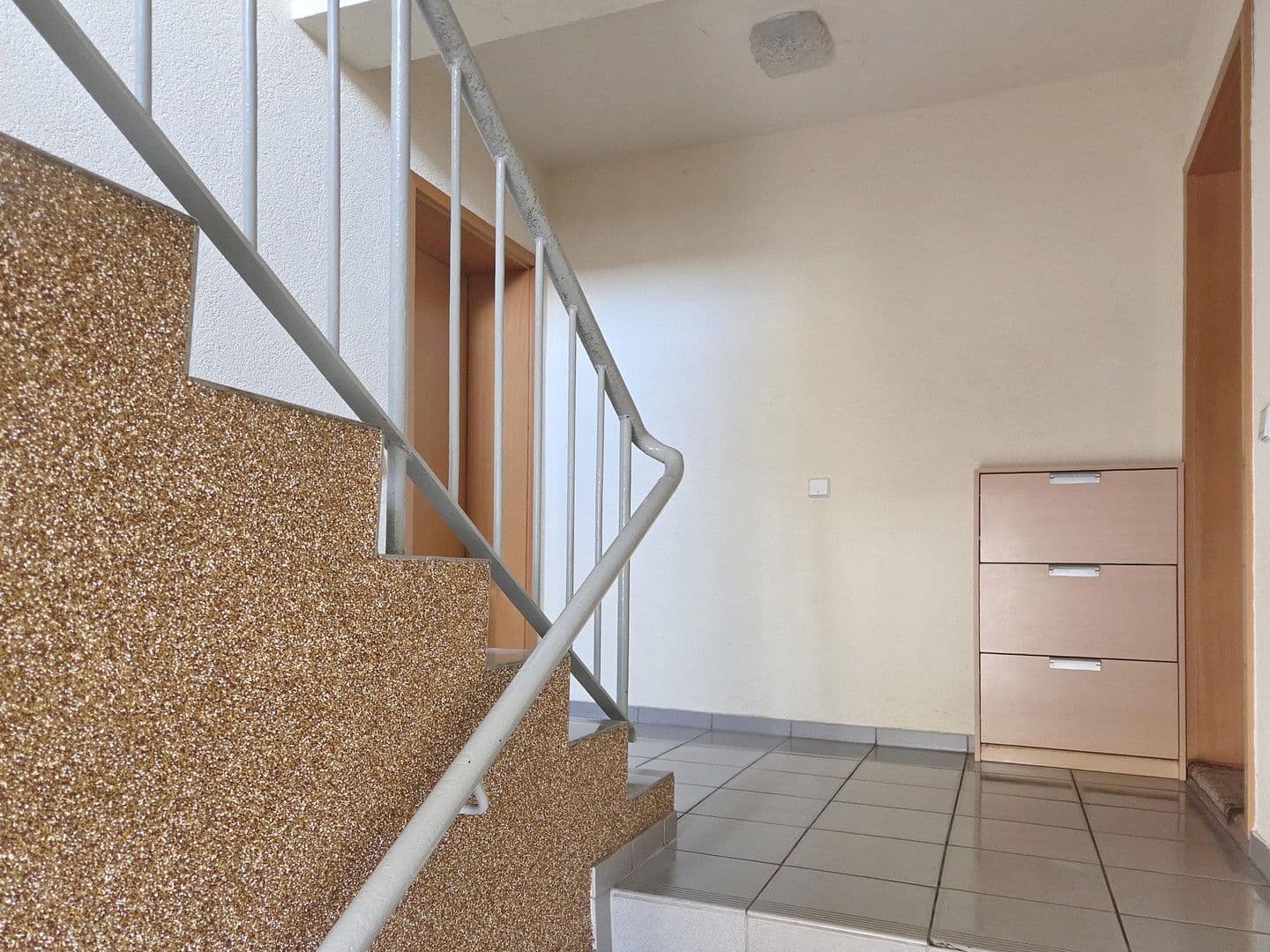 Predaj domu 3.097 m², pozemek 6.717 m², Haidelausigker Weg 2-6, Dessau-Roßlau OT Kochstedt, Sasko-Anhaltsko Predaj domu 3.097 m², pozemek 6.717 m², Haidelausigker Weg 2-6, Dessau-Roßlau OT Kochstedt, Sasko-Anhaltsko