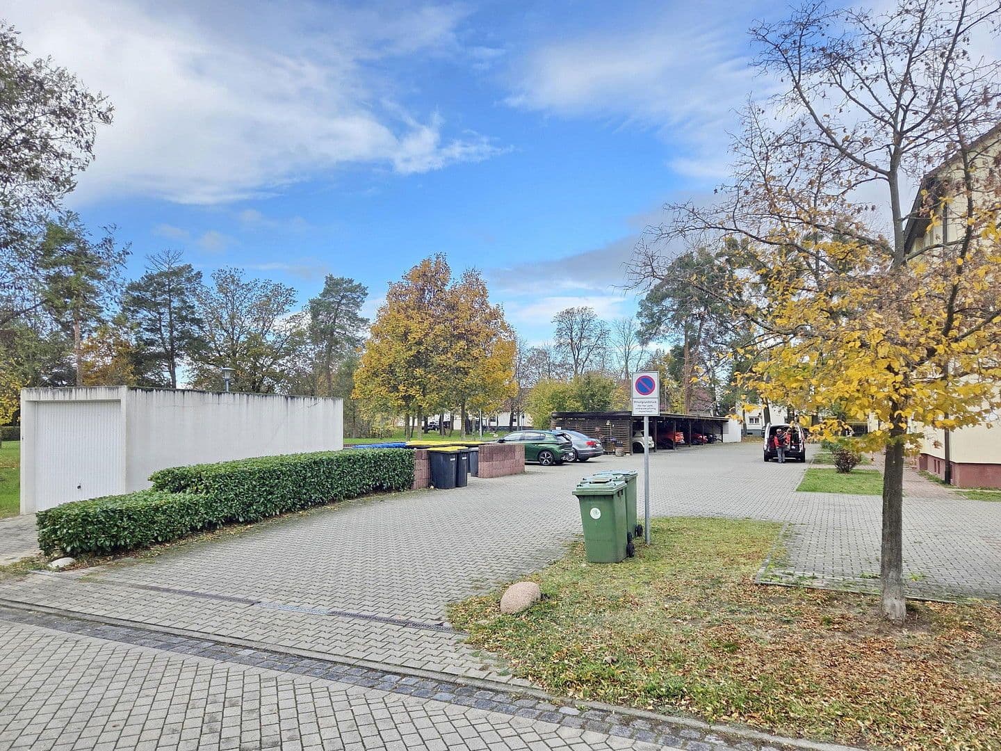 Predaj domu 3.097 m², pozemek 6.717 m², Haidelausigker Weg 2-6, Dessau-Roßlau OT Kochstedt, Sasko-Anhaltsko Predaj domu 3.097 m², pozemek 6.717 m², Haidelausigker Weg 2-6, Dessau-Roßlau OT Kochstedt, Sasko-Anhaltsko