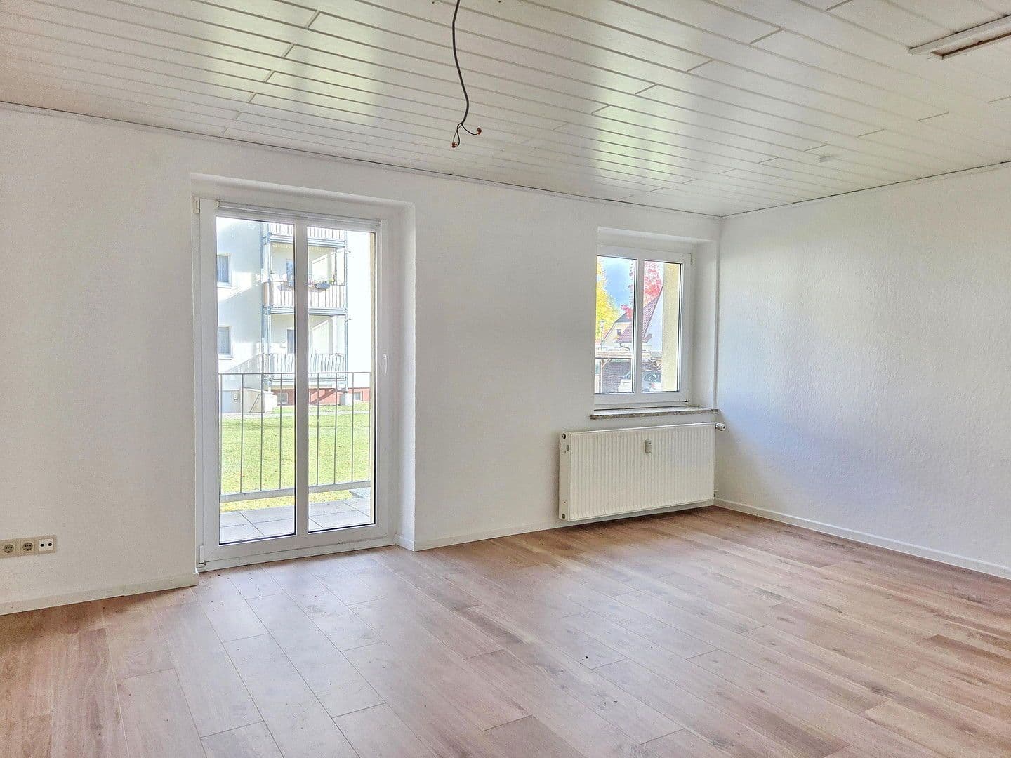 Predaj domu 3.097 m², pozemek 6.717 m², Haidelausigker Weg 2-6, Dessau-Roßlau OT Kochstedt, Sasko-Anhaltsko Predaj domu 3.097 m², pozemek 6.717 m², Haidelausigker Weg 2-6, Dessau-Roßlau OT Kochstedt, Sasko-Anhaltsko