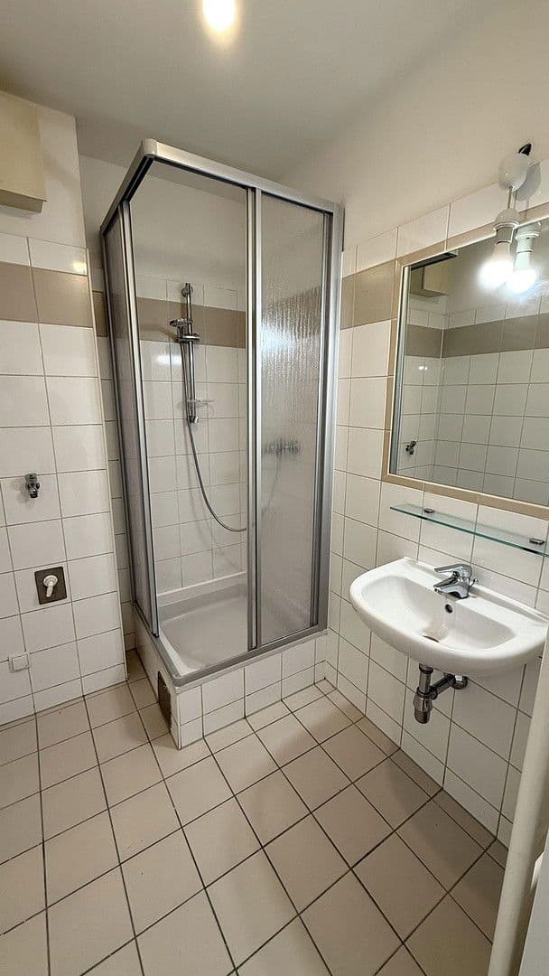 Prenájom bytu 2-izbový 40 m², Hernalser Hauptstraße 22, Wien, Viedeň Prenájom bytu 2-izbový 40 m², Hernalser Hauptstraße 22, Wien, Viedeň