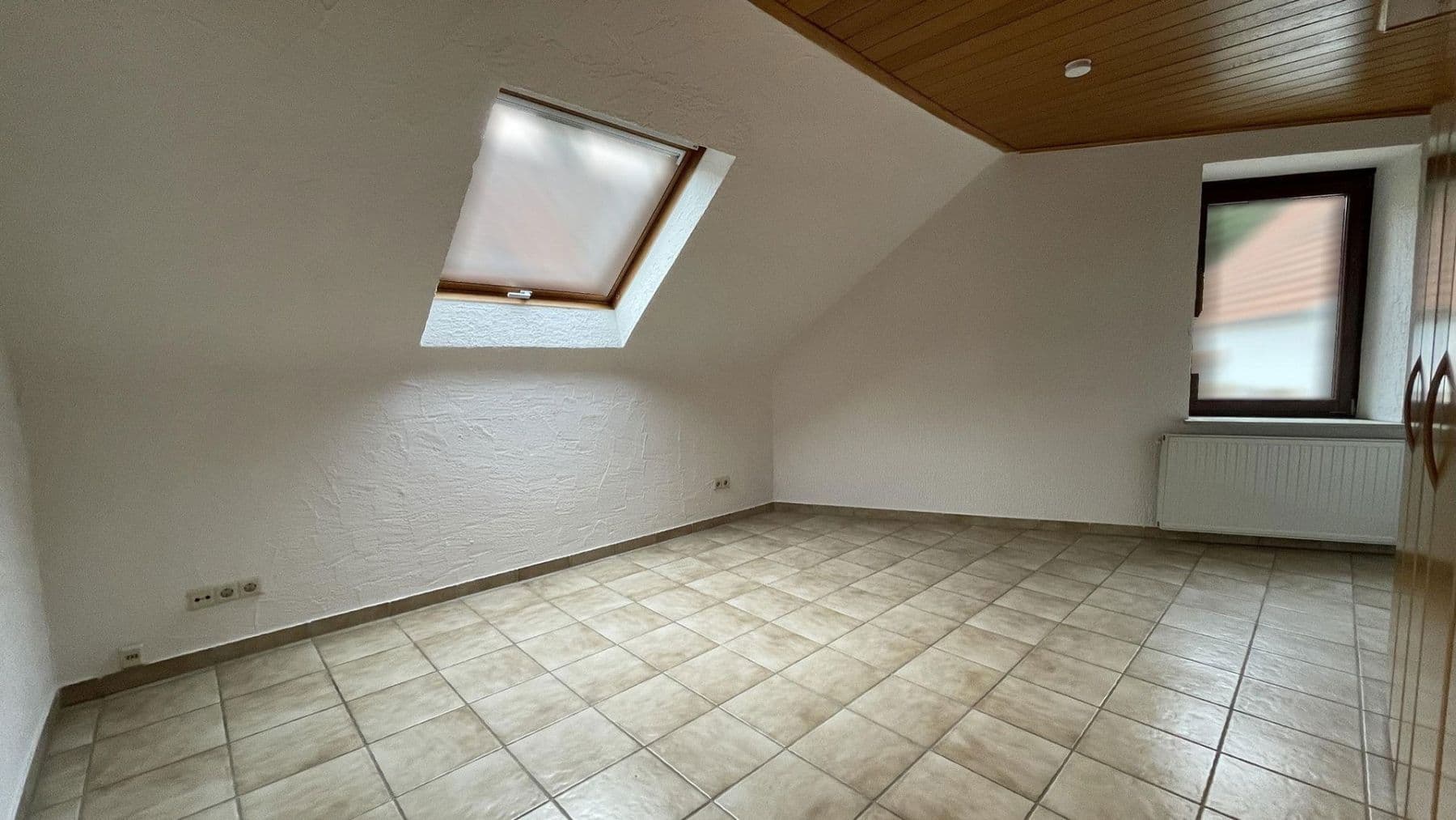 Prenájom domu 170 m², pozemek 190 m², Bad Dürkheim, Porýnie-Falcko Prenájom domu 170 m², pozemek 190 m², Bad Dürkheim, Porýnie-Falcko