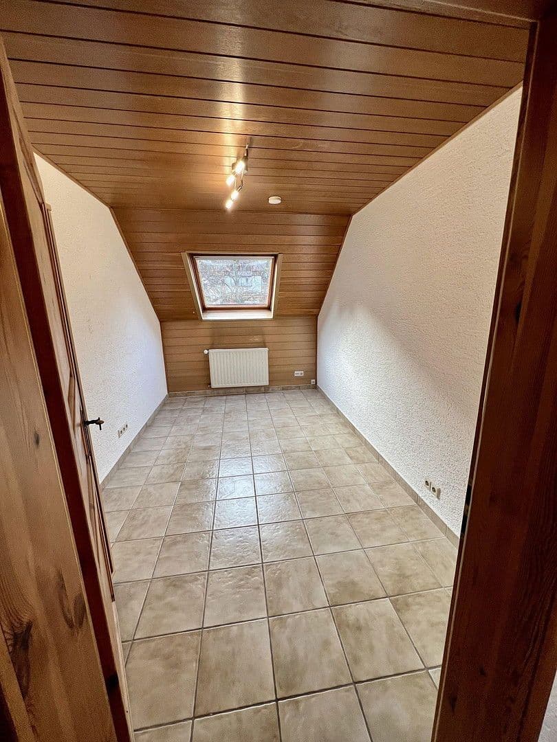 Prenájom domu 170 m², pozemek 190 m², Bad Dürkheim, Porýnie-Falcko Prenájom domu 170 m², pozemek 190 m², Bad Dürkheim, Porýnie-Falcko