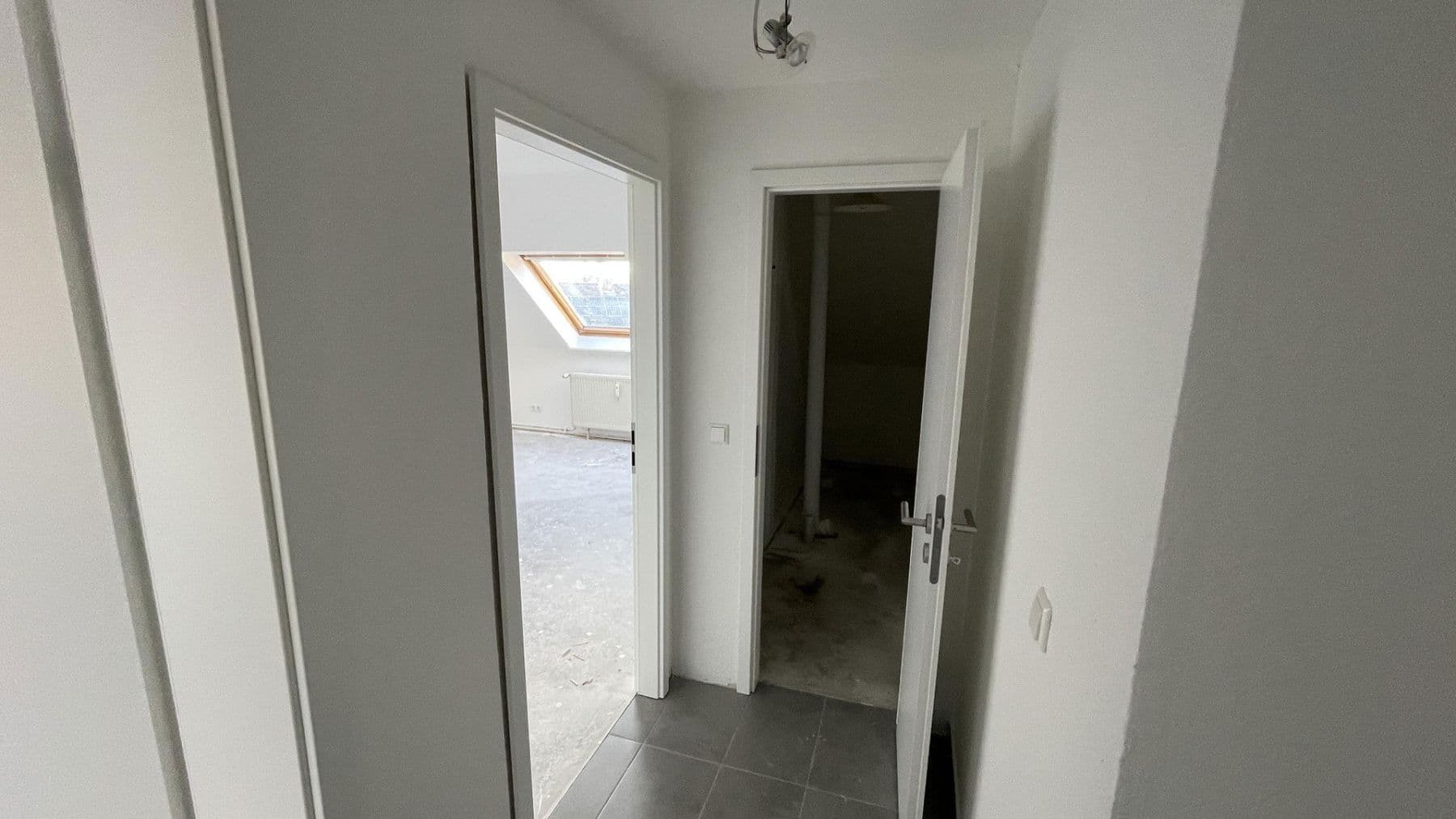 Prenájom bytu 3-izbový 83 m², Dachtmisser Weg 6, Burgdorf, Dolné Sasko Prenájom bytu 3-izbový 83 m², Dachtmisser Weg 6, Burgdorf, Dolné Sasko