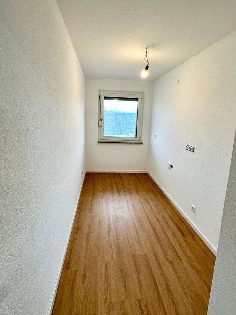 Predaj bytu 3-izbový 75 m², Hohenstaufenstrasse 100, Göppingen, Bádensko-Wurttembersko Predaj bytu 3-izbový 75 m², Hohenstaufenstrasse 100, Göppingen, Bádensko-Wurttembersko