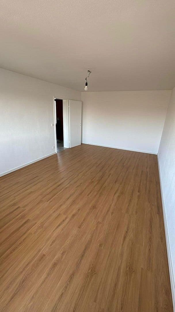 Predaj bytu 3-izbový 75 m², Hohenstaufenstrasse 100, Göppingen, Bádensko-Wurttembersko Predaj bytu 3-izbový 75 m², Hohenstaufenstrasse 100, Göppingen, Bádensko-Wurttembersko