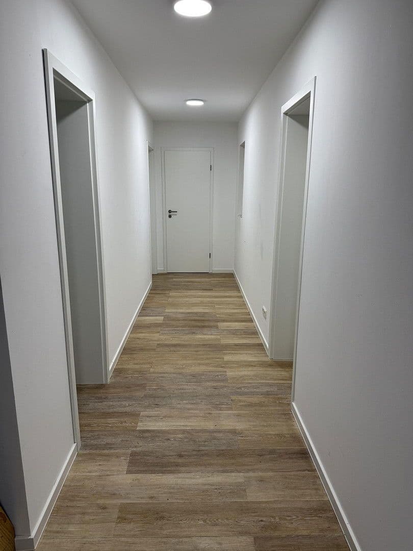 Predaj domu 450 m², pozemek 377 m², Elkenroth, Porýnie-Falcko Predaj domu 450 m², pozemek 377 m², Elkenroth, Porýnie-Falcko